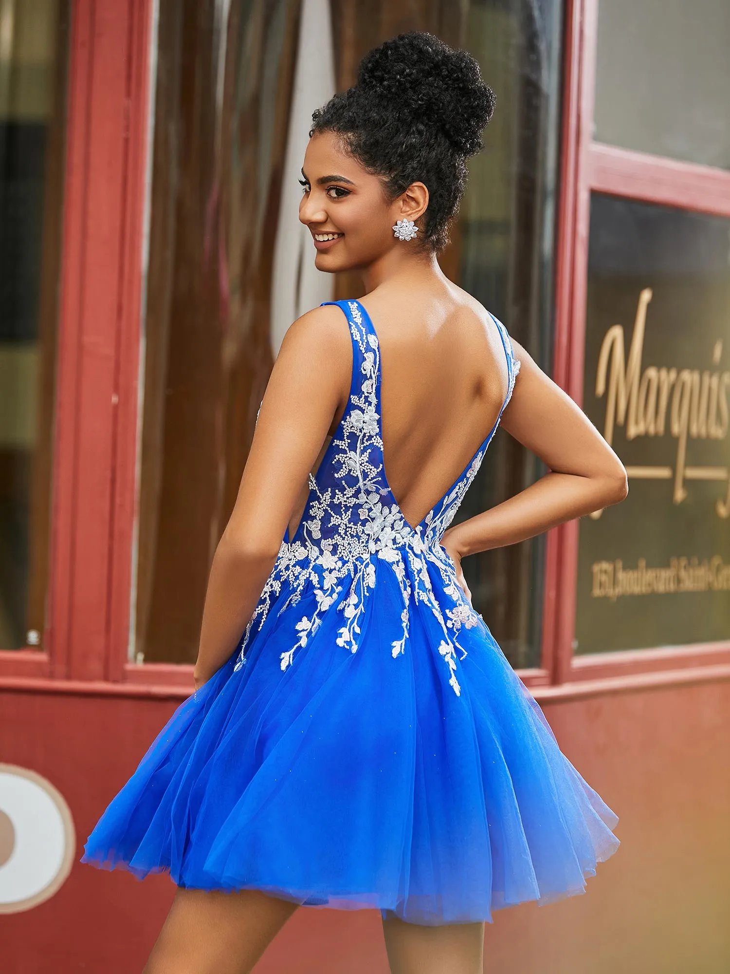 A-Linie rmelloses Spitzen-Tüll-HOCO-Kleid Knigsblau
